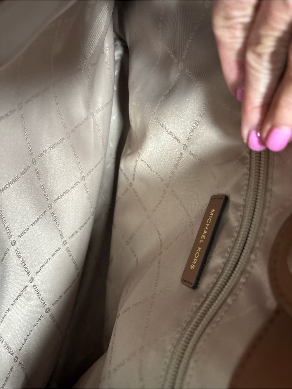 MICHAEL KORS Brown Pebbled Leather Tote Bag - Picture 11 of 14